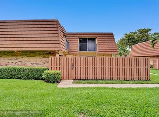 2573 Lakeview Ct #0, Hollywood, FL 33026