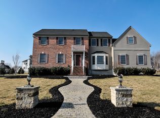 8 Mack Dr, Hillsborough, NJ 08844
