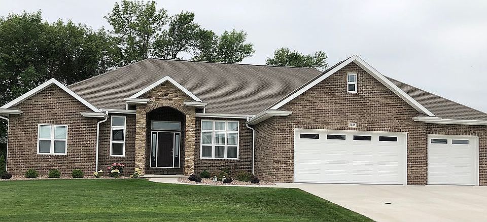 1st image of 1135 Applewood Dr