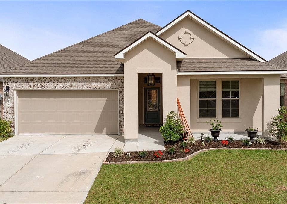 1st image of 752 Bent Cypress Ln