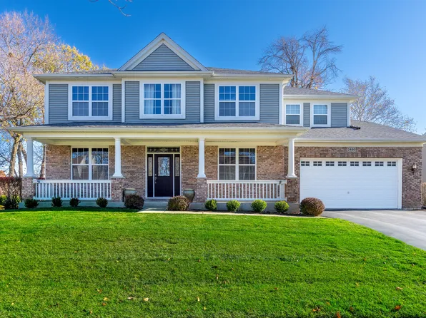 2460 Savanna Dr, Wauconda, IL 60084