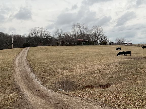 4th image of 5954 Valley Rd