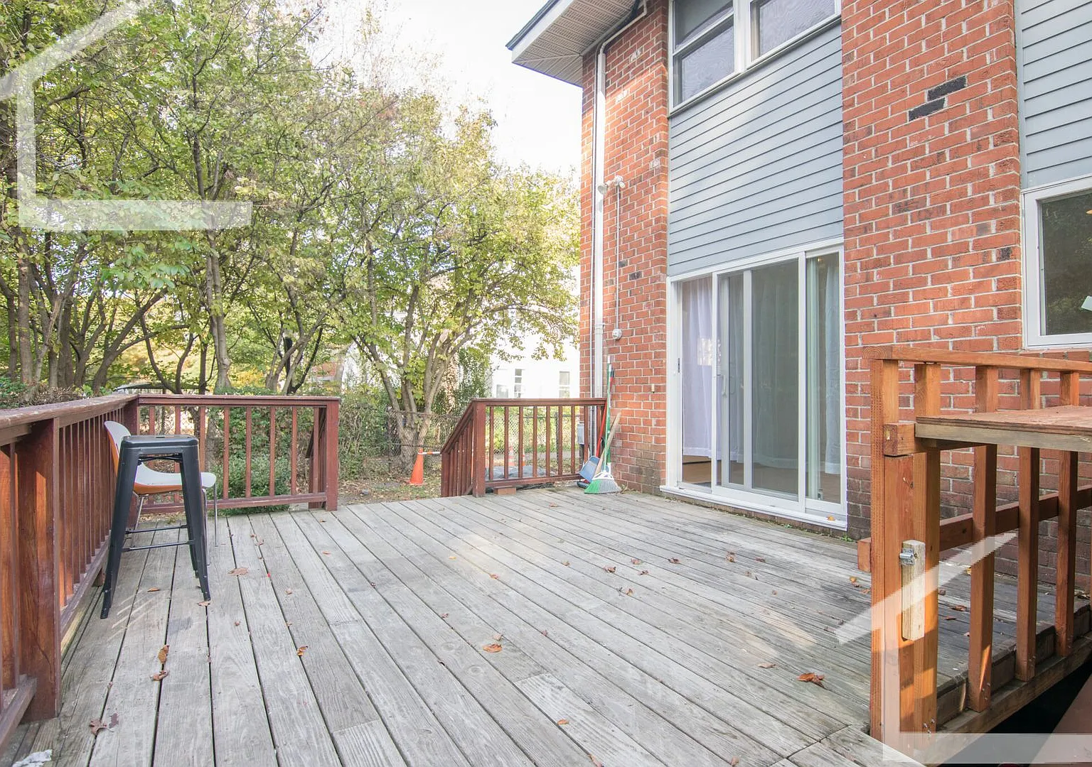 Near BU! Massive Single Family Home over 3000 sq ft and laundry in unit! — Photo 4