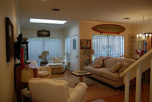 1st image of 5906 Winsome Ln