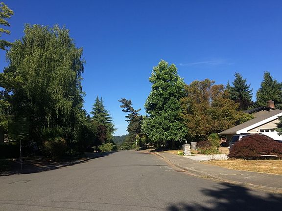 5th image of 11604 104th Ave NE