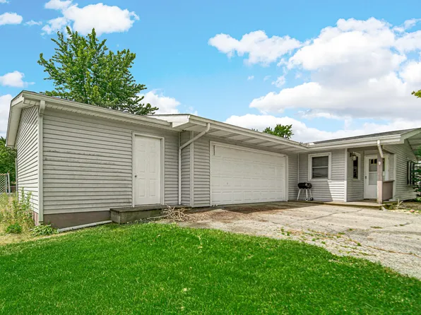 400 Sable Dr, Valparaiso, IN 46385