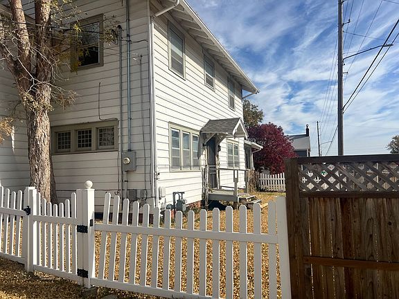 4th image of 1403 N Vassar Ave