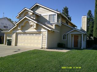 265 Sanborn Ln, Dixon, CA 95620