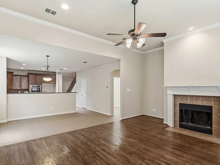 807 Clear Water Dr — Photo 13