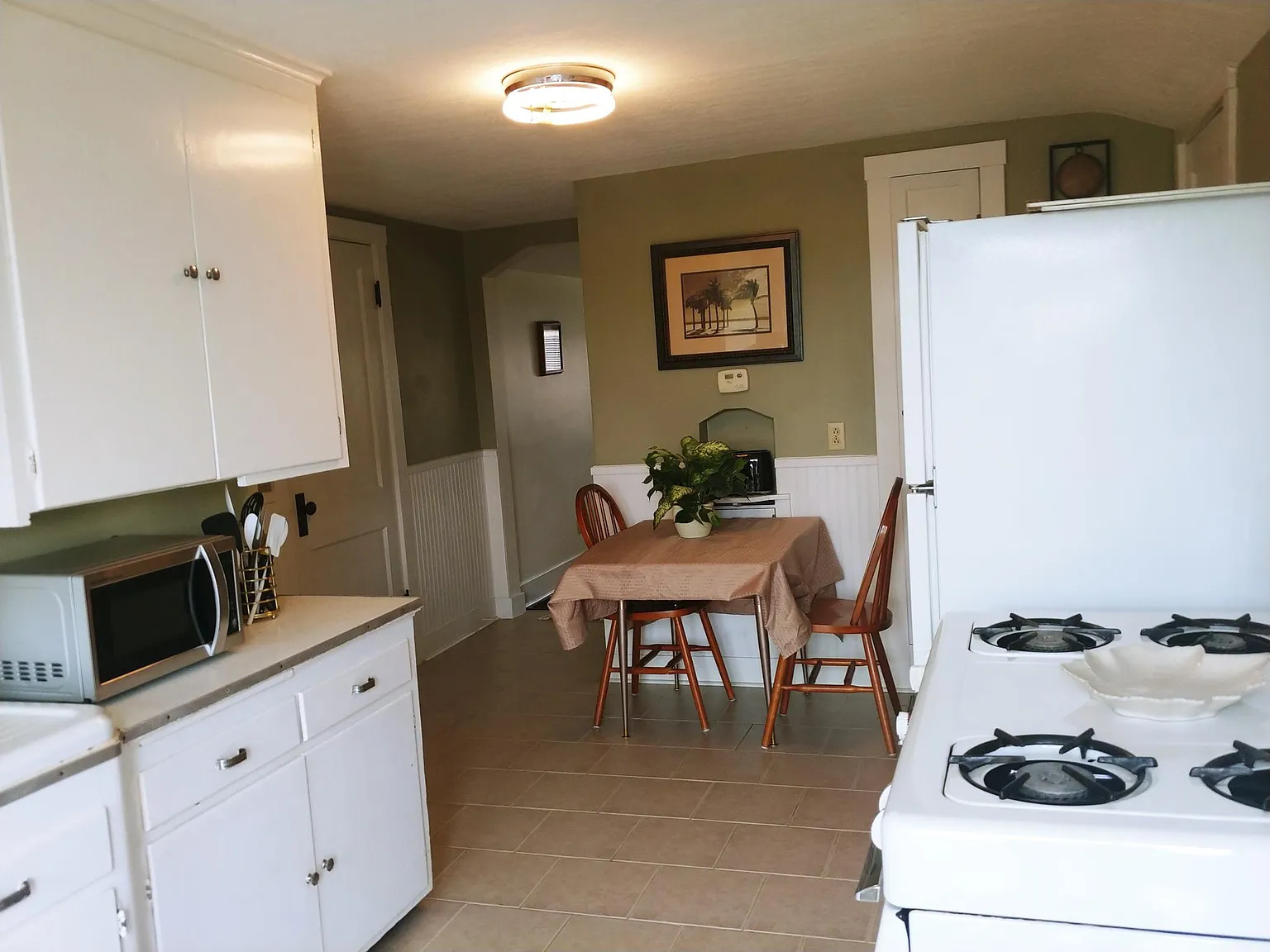 1 bed, 1100 sqft, $900 — Photo 4
