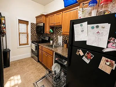 1 bed, 999 sqft, $2,995 — Photo 3