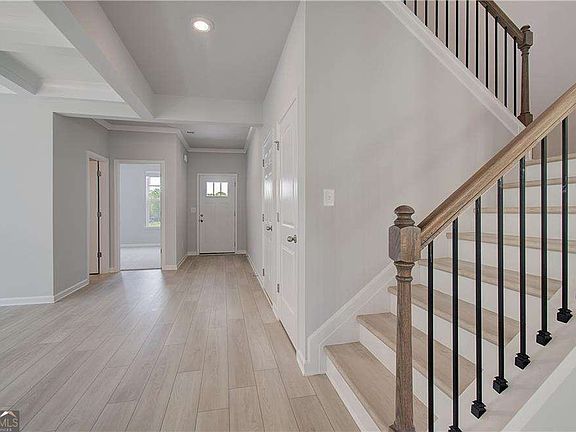 7th image of this home