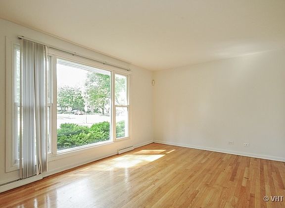 3rd image of 333 Serena Dr