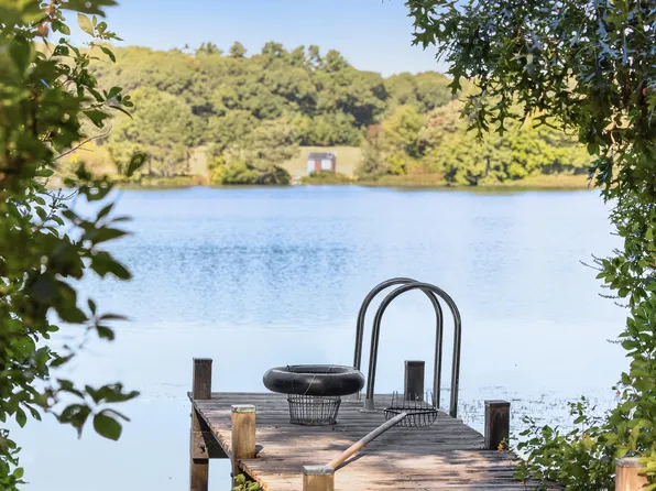 15 Mallard Way, North Falmouth, MA 02556