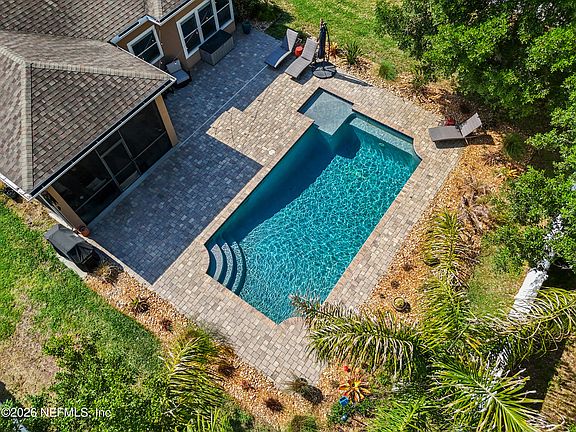 3rd image of 119 DEER MEADOWS Drive