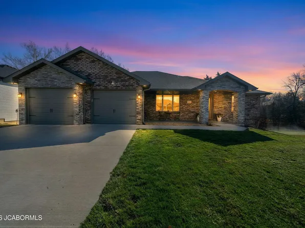 1322 Summerfield Dr, Jefferson City, MO 65109