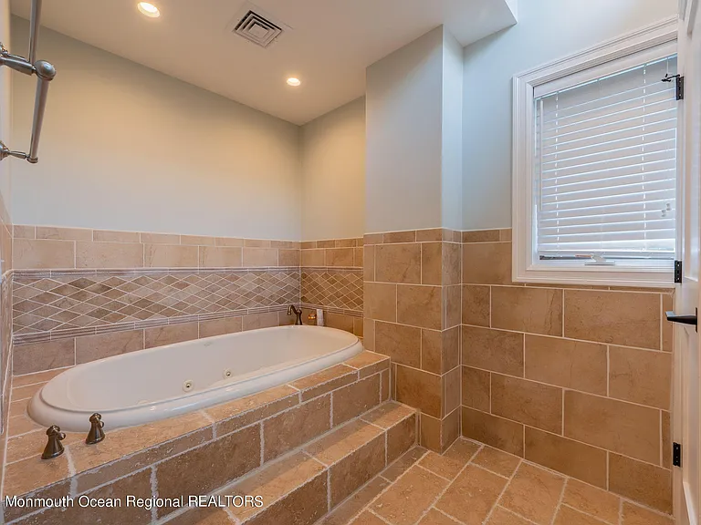 623 Brooklyn Blvd — Photo 25