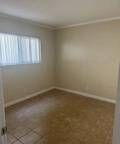 Redondo Palms — Photo 13