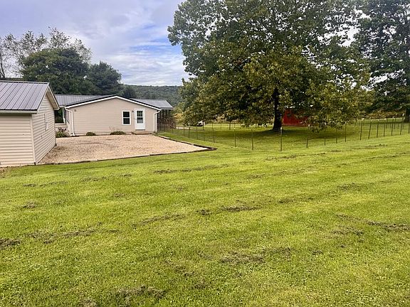 5th image of 2438 Patchel Run Rd