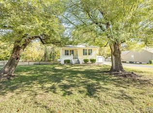 504 Saint Clair Rd, Fairview Heights, IL 62208