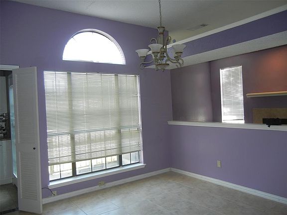 5th image of 6403 Royal Cedar Dr