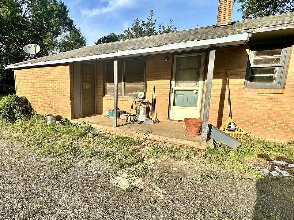 2nd image of 234 E John Crawford Rd