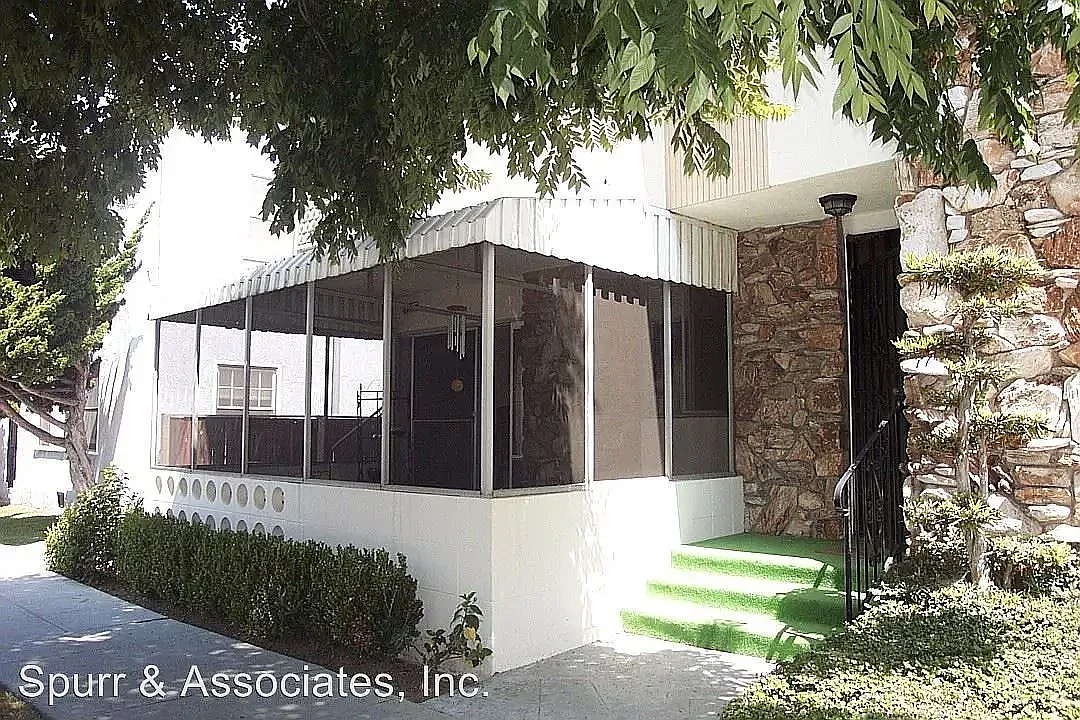 2 bed, 1098 sqft, $2,350 — Photo 3
