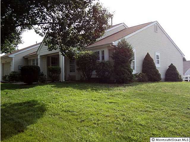 1st image of 1158 Thornbury Lane #B