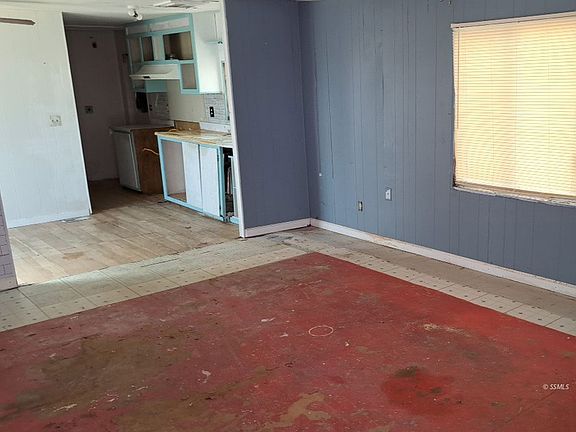 2nd image of 1329 W Langley Ave