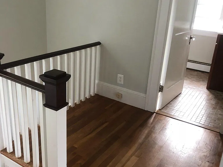 32 Strathmore Rd — Photo 13
