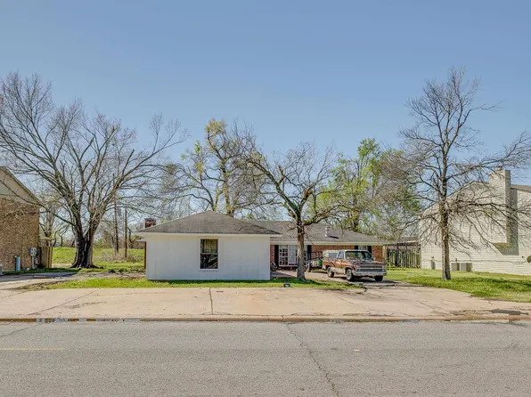 61 W Elmwood Dr, Monroe, LA 71203