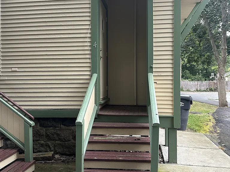 518 Minor Ave #4 — Photo 9