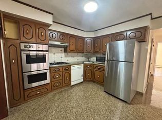 928 Throggmorton Ave #2, Bronx, NY 10465