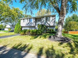 2101 Parkwyn Dr, Miamisburg, OH 45342