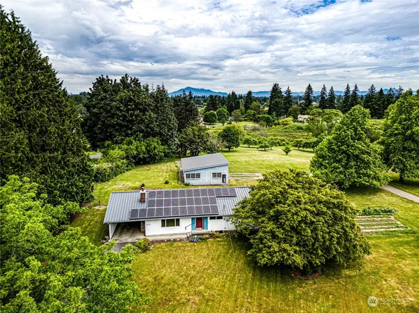 8121 Riverview Road, Snohomish, WA 98290
