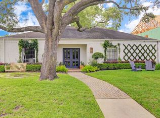 6236 Burgoyne Rd, Houston, TX 77057