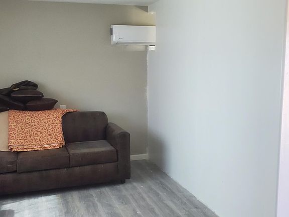 5th image of 7634 Cinnabar Rd