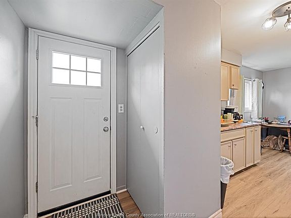 3rd image of 2755 Meadowbrook Ln #11