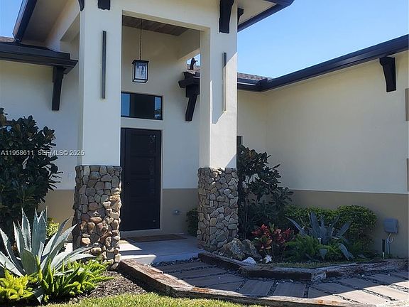 2nd image of 960 Rutherford Ln