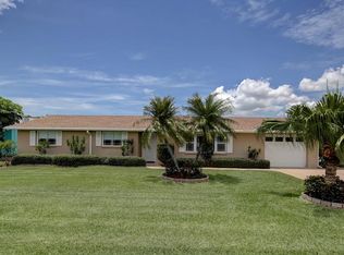 248 176th Ave E, Redington Shores, FL 33708
