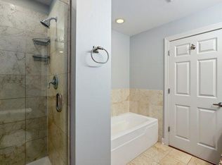 3125 W Fullerton Ave #207, Chicago, IL 60647