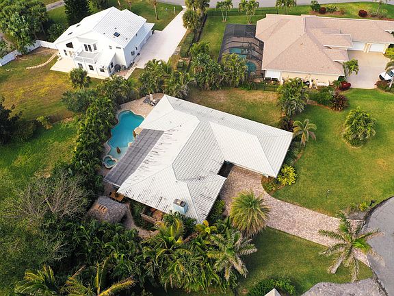 4th image of 163 Rivermere Ct