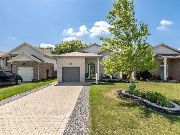 267 Greenfield Ln, Chatham Kent, ON N7L 5N3