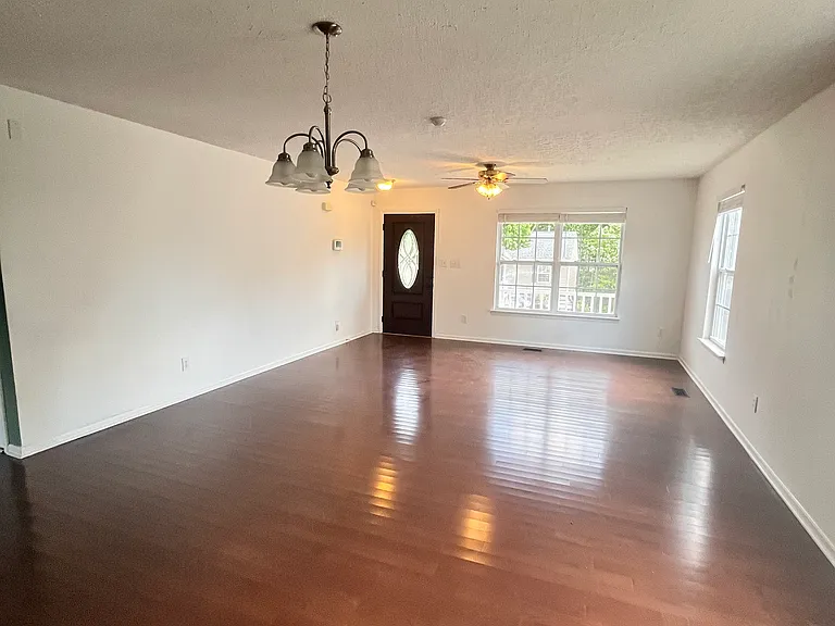 1805 Shiva Ct — Photo 4