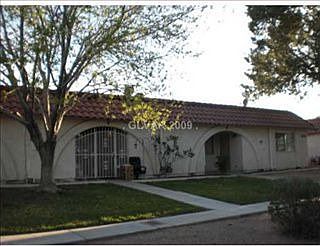 5th image of 3541 Jungle Dr Unit 5