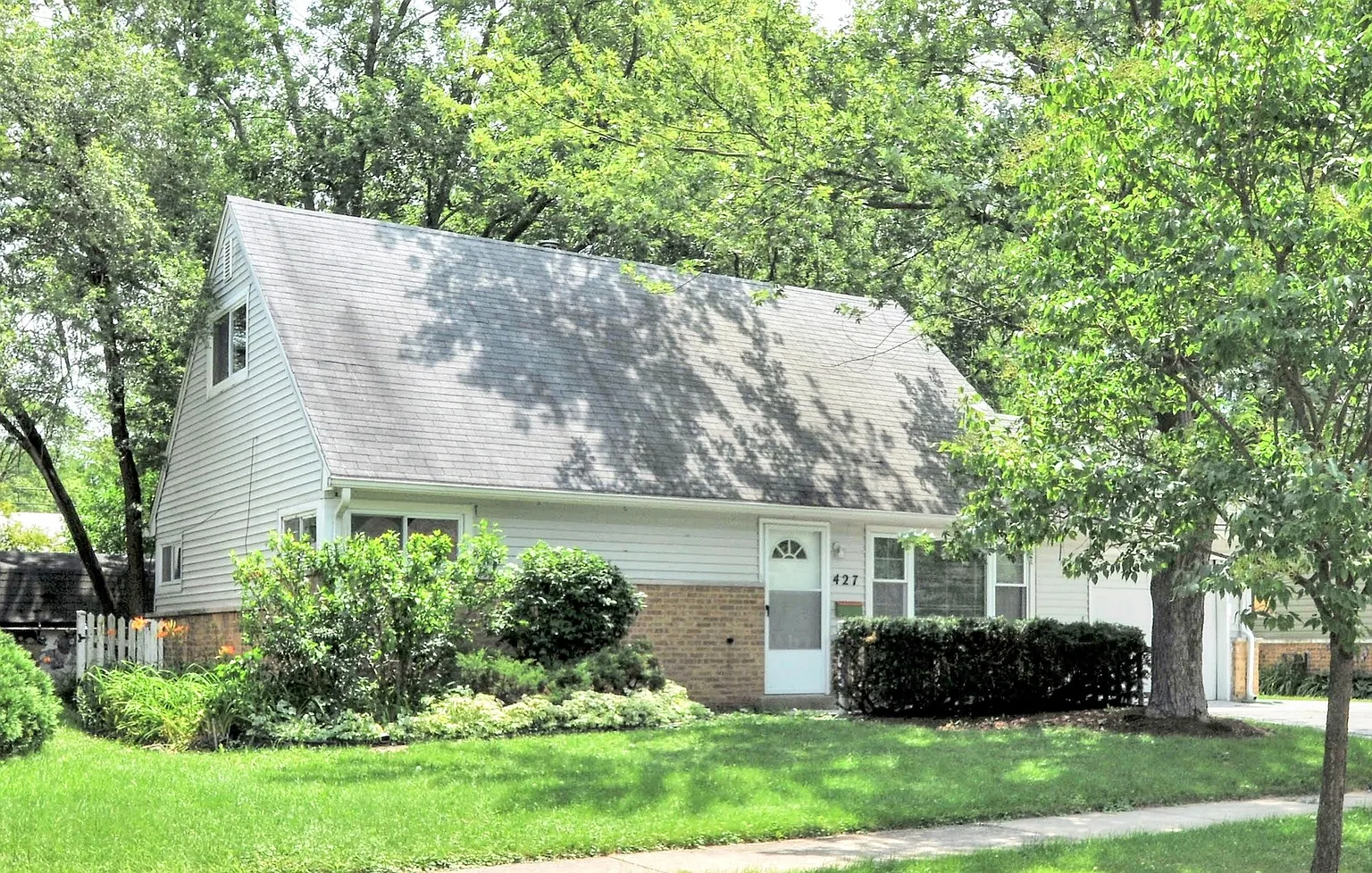 427 Wildwood Dr photo 1