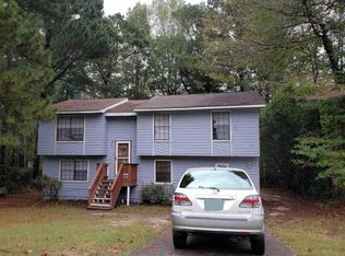 7105 Hania Dr, Fairburn, GA 30213