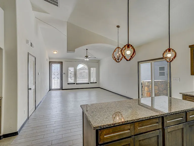 14849 Tierra Escape Ave — Photo 3