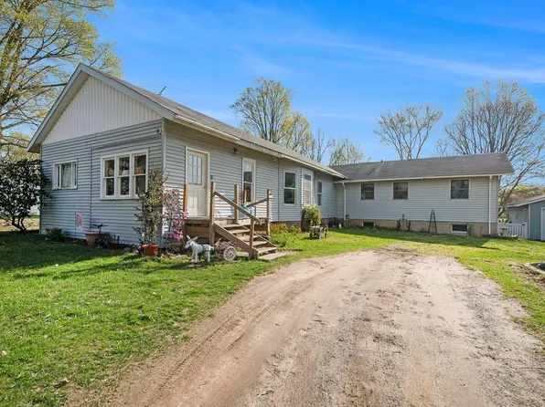 25161 59 1/2 St, Bangor, MI 49013