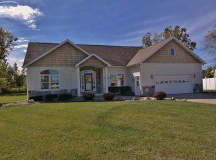4122 Grand Oaks Trl, Burton, MI 48519